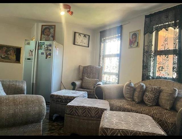 3 BEDROOM TOWNHOUSE FOR SALE IN WINCHESTER HILLS